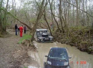  4x4 EXCINA EN FOREST 